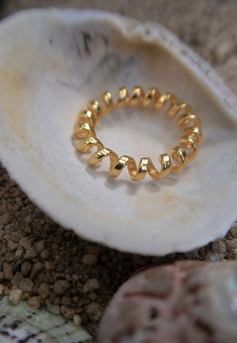 Gold Wave Ring